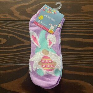 New: 5-9 Women's Fuzzy Gnome Easter Socks-Low Cut